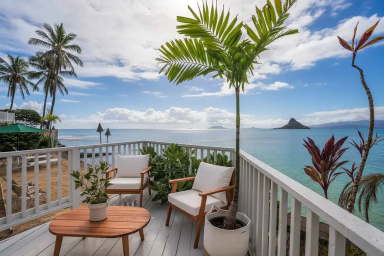 Beachfront Oahu Vacation Rental With Sandy Shoreline And Clear Water